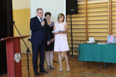 Zdjęcie z galerii Uroczyste zakończenie roku szkolnego 2021/2022