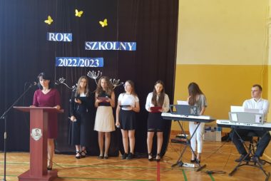 Zdjęcie z galerii Uroczyste rozpoczęcie roku szkolnego 2022/2023