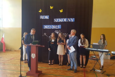 Zdjęcie z galerii Uroczyste rozpoczęcie roku szkolnego 2022/2023