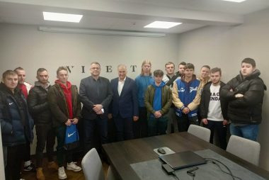 Zdjęcie z galerii Wycieczka zawodowa do firmy VIVENTO w Gręboszowie 27.01.2023