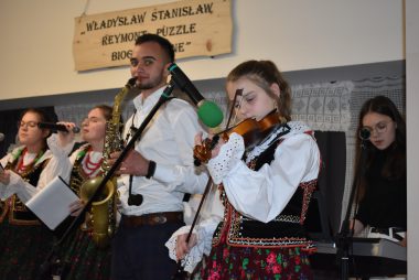 Zdjęcie z galerii Spektakl pt. „Władysław Stanisław Reymont-puzzle biograficzne” 20.04.2023
