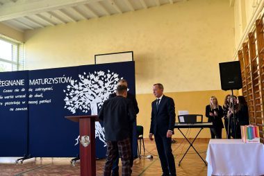 Zdjęcie z galerii Zakończenie roku szkolnego uczniów klasy czwartej Technikum 28.04.2023