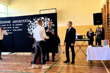 Zdjęcie z galerii Zakończenie roku szkolnego uczniów klasy czwartej Technikum 28.04.2023