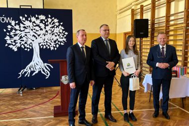 Zdjęcie z galerii Zakończenie roku szkolnego uczniów klasy czwartej Technikum 28.04.2023