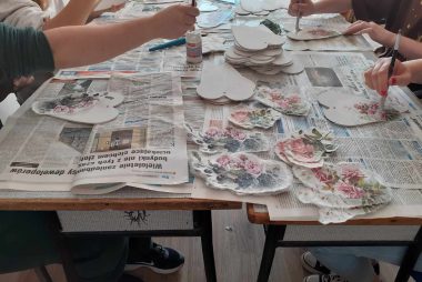 Zdjęcie z galerii Wrześniowe warsztaty decoupage 12.10.2023