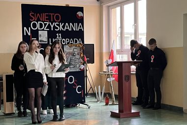 Zdjęcie z galerii Akademia z okazji 106. rocznicy Odzyskania Niepodległości 8.11.2024