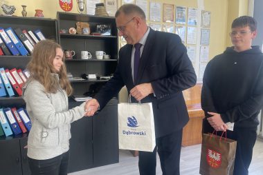 Zdjęcie z galerii Rozstrzygnięcie Konkursu na Kartkę Świąteczną 18.12.2024