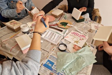 Zdjęcie z galerii Warsztaty rękodzieła decoupage 05.02.2025