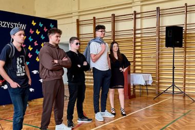 Zdjęcie z galerii Uroczystość Pożegnania Absolwentów 2025