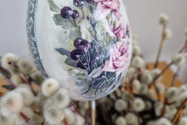 Zdjęcie z galerii Wielkanocne warsztaty rękodzieła decoupage w ZS w Brniu 16.04.2025