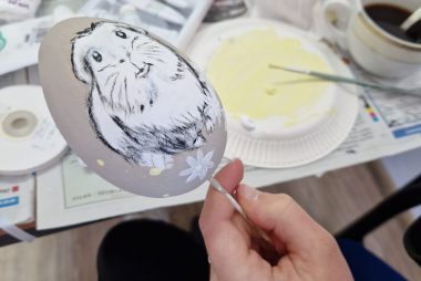 Zdjęcie z galerii Wielkanocne warsztaty rękodzieła decoupage w ZS w Brniu 16.04.2025