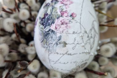 Zdjęcie z galerii Wielkanocne warsztaty rękodzieła decoupage w ZS w Brniu 16.04.2025