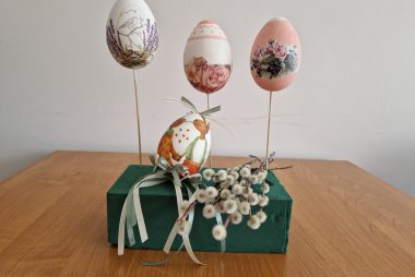 Zdjęcie z galerii Wielkanocne warsztaty rękodzieła decoupage w ZS w Brniu 16.04.2025