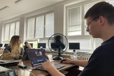 Zdjęcie z galerii Kreatywne lekcje w Technikum Reklamy 29.09.2025