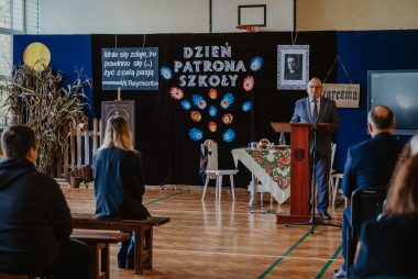 Zdjęcie z galerii Dzień Patrona Szkoły 02.12.2025