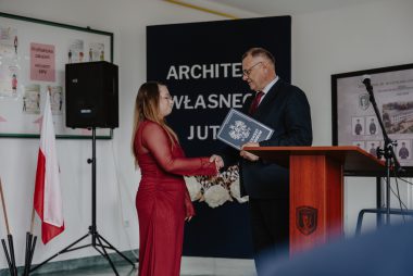 Zdjęcie z galerii Uroczyste pożegnanie klasy V technikum architektury krajobrazu 24.04.2026