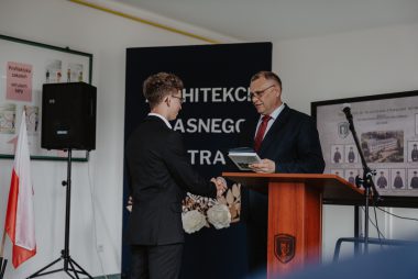 Zdjęcie z galerii Uroczyste pożegnanie klasy V technikum architektury krajobrazu 24.04.2026