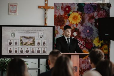 Zdjęcie z galerii Uroczyste pożegnanie klasy V technikum architektury krajobrazu 24.04.2026