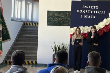 Zdjęcie z galerii Uroczysty apel z okazji Święta Konstytucji 3 Maja 30.04.2026