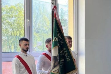 Zdjęcie z galerii Uroczysty apel z okazji Święta Konstytucji 3 Maja 30.04.2026