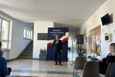 Zdjęcie z galerii Uroczysty apel z okazji Święta Konstytucji 3 Maja 30.04.2026