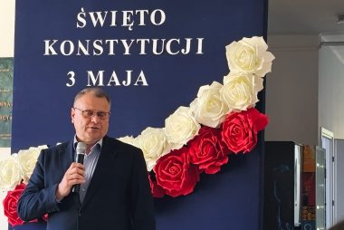 Zdjęcie z galerii Uroczysty apel z okazji Święta Konstytucji 3 Maja 30.04.2026