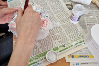 Zdjęcie z galerii Okolicznościowe dekoracje decoupage 26.05.2026